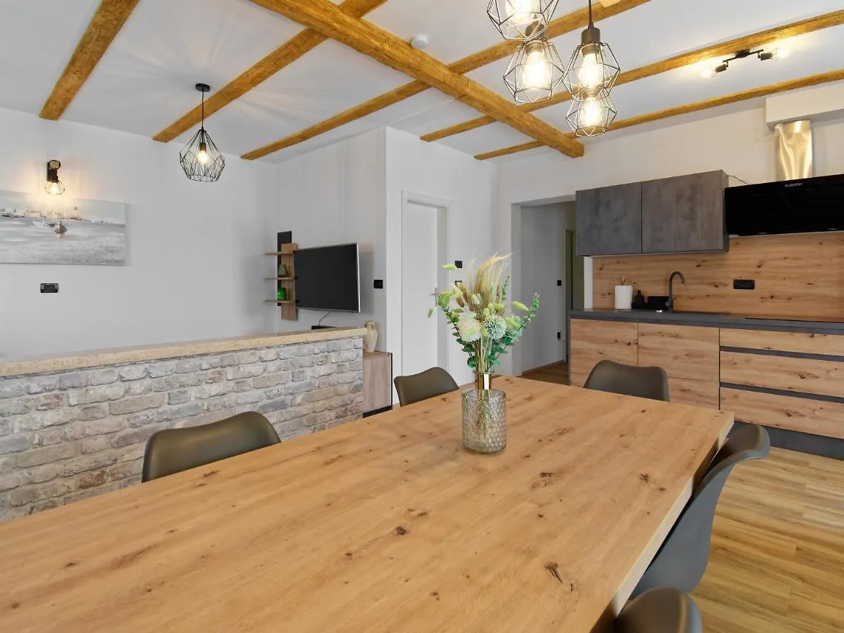 Villa Morgan By Rent Istria Umag Hırvatistan